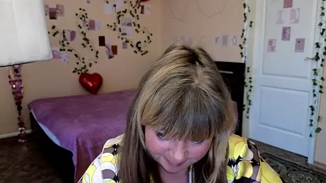 Snapshot of Melania_Cook chatting on 05-24-26, 04:56 Melania Cook online show from 05-24-26, 04:56