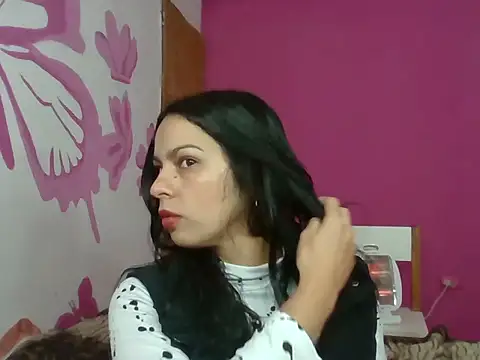Snapshot of pamelaamorette chatting on 06-13-26, 06:06 pamelaamorette online show from 06-13-26, 06:06
