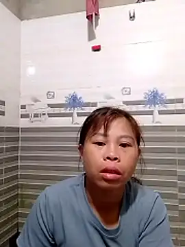 Snapshot of daisyy2 chatting on 05-15-26, 09:00 daisyy2 online show from 05-15-26, 09:00