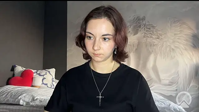 Snapshot of Amalia_Lambert_13 chatting on 05-20-26, 06:36 Amalia Lambert 13 online show from 05-20-26, 06:36