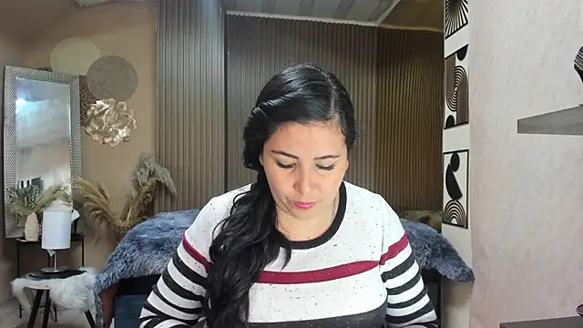 Snapshot of BBWLuxuryMuse chatting on 05-30-26, 11:18 BBWLuxuryMuse online show from 05-30-26, 11:18