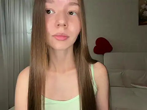 Snapshot of mystarAlice chatting on 06-19-26, 06:45 mystarAlice online show from 06-19-26, 06:45