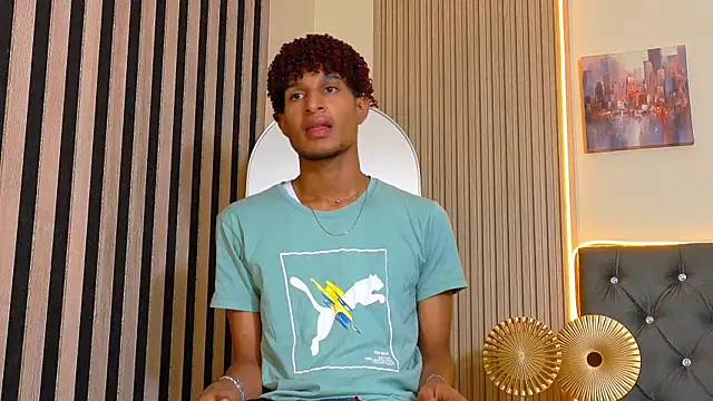Snapshot of Alex_Bloom chatting on 07-15-26, 07:19 Alex Bloom online show from 07-15-26, 07:19