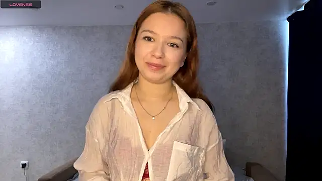 Snapshot of SofiaClarky chatting on 06-07-26, 06:17 SofiaClarky online show from 06-07-26, 06:17