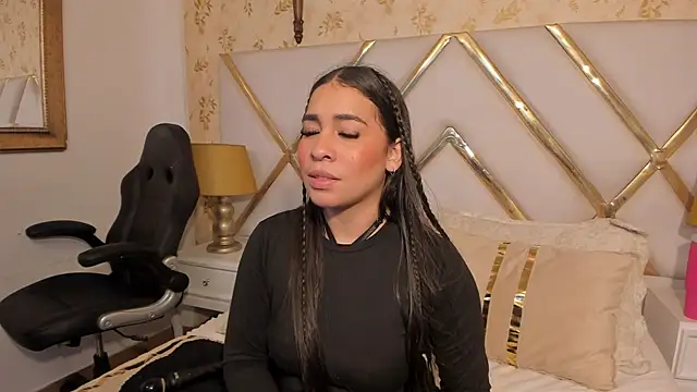 SussyFoxxx online show from 05-13-26, 08:16