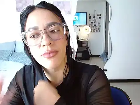 Obsidianlove1 online show from 06-10-26, 07:46