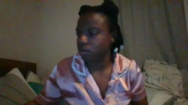 Snapshot of princesselizabeth chatting on 05-07-26, 01:55 princesselizabeth online show from 05-07-26, 01:55