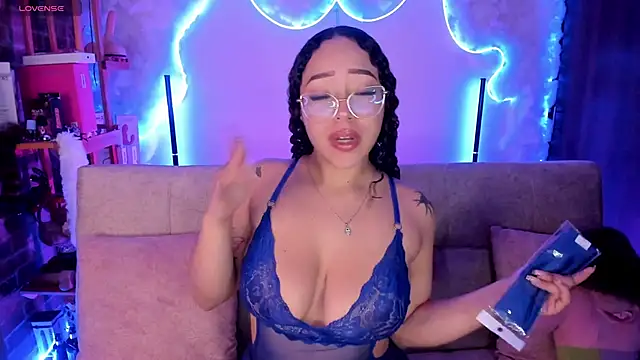Snapshot of liz_martins1 chatting on 06-03-26, 01:52 liz martins1 online show from 06-03-26, 01:52