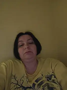 Snapshot of EmmaEmmy40 chatting on 05-25-26, 07:31 EmmaEmmy40 online show from 05-25-26, 07:31