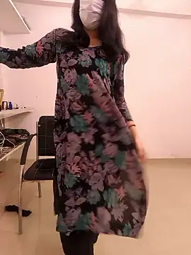 Snapshot of zoya_baby_ chatting on 05-10-26, 06:29 zoya baby online show from 05-10-26, 06:29