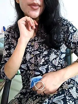 Snapshot of zoya_baby_ chatting on 06-03-26, 04:26 zoya baby online show from 06-03-26, 04:26