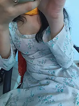 Snapshot of zoya_baby_ chatting on 06-05-26, 03:46 zoya baby online show from 06-05-26, 03:46