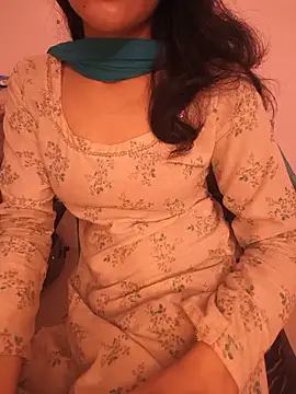 Snapshot of zoya_baby_ chatting on 06-06-26, 03:39 zoya baby online show from 06-06-26, 03:39