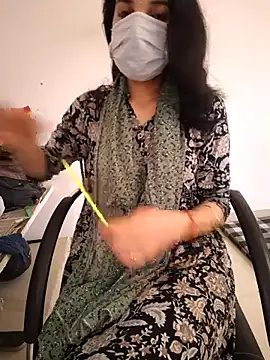 Snapshot of zoya_baby_ chatting on 06-14-26, 05:31 zoya baby online show from 06-14-26, 05:31