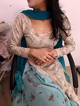 Snapshot of zoya_baby_ chatting on 06-19-26, 03:55 zoya baby online show from 06-19-26, 03:55