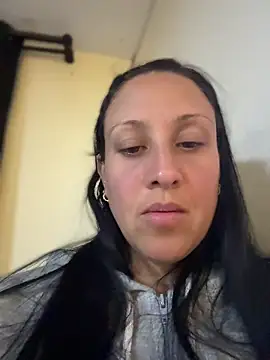 Snapshot of Cloe-Fire chatting on 05-31-26, 03:36 Cloe-Fire online show from 05-31-26, 03:36