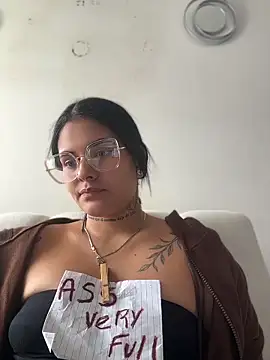 Snapshot of Dirty_0limits chatting on 06-21-26, 09:28 Dirty 0limits online show from 06-21-26, 09:28