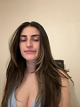 Snapshot of OliviaBaby- chatting on 05-18-26, 07:09 OliviaBaby- online show from 05-18-26, 07:09