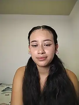 L0lita Emi12 online show from 06-10-26, 04:12
