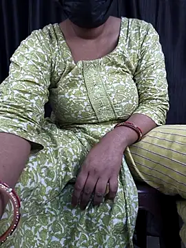Indianaayra online show from 05-10-26, 04:56