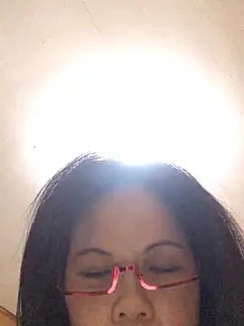 Snapshot of nidejiejie chatting on 05-11-26, 02:45 nidejiejie online show from 05-11-26, 02:45