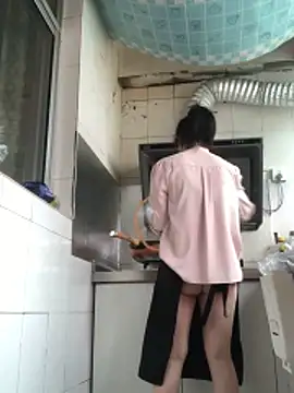 Snapshot of nidejiejie chatting on 05-26-26, 03:57 nidejiejie online show from 05-26-26, 03:57