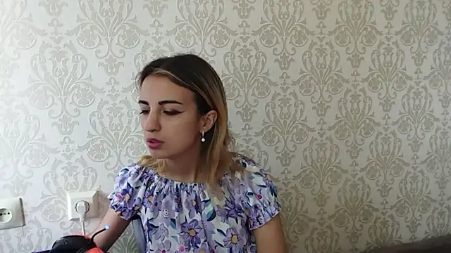 Snapshot of By_Mira chatting on 07-20-26, 07:11 By Mira online show from 07-20-26, 07:11