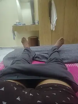 Snapshot of santhoshkannadaboy chatting on 06-18-26, 03:05 santhoshkannadaboy online show from 06-18-26, 03:05