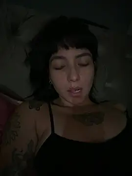 Snapshot of MartinadeCaxias chatting on 05-14-26, 01:01 MartinadeCaxias online show from 05-14-26, 01:01