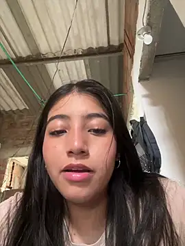 Snapshot of jessica_outdoors chatting on 07-18-26, 07:50 jessica outdoors online show from 07-18-26, 07:50