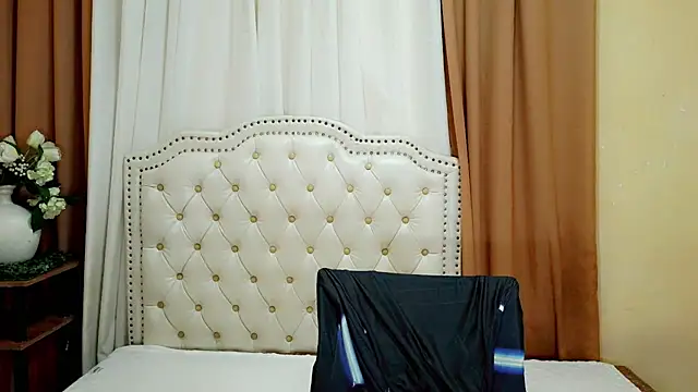 Ladymikaela online show from 07-18-26, 02:32