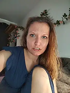Snapshot of Candy_Cougar chatting on 06-22-26, 07:05 Candy Cougar online show from 06-22-26, 07:05
