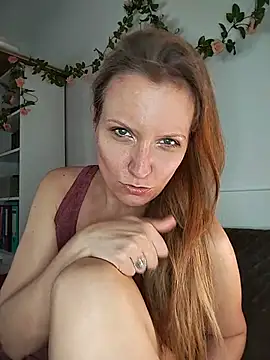 Snapshot of Candy_Cougar chatting on 07-02-26, 06:52 Candy Cougar online show from 07-02-26, 06:52