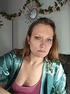 Snapshot of Candy_Cougar chatting on 07-09-26, 07:12 Candy Cougar online show from 07-09-26, 07:12