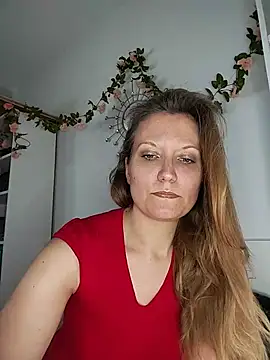 Snapshot of Candy_Cougar chatting on 07-17-26, 06:53 Candy Cougar online show from 07-17-26, 06:53