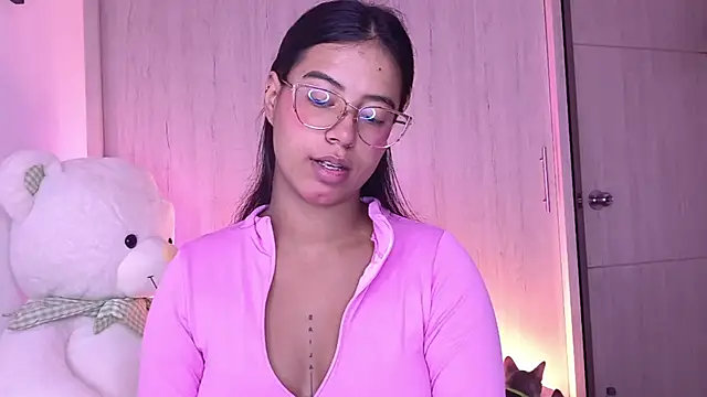 Raven stonee01 online show from 07-22-26, 12:13