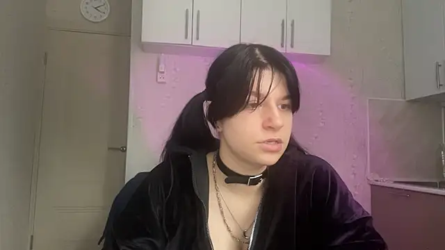 Snapshot of GrayceDeclet chatting on 07-21-26, 01:13 GrayceDeclet online show from 07-21-26, 01:13