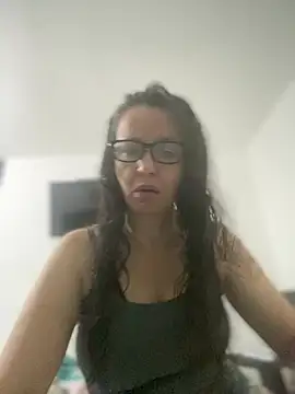 Soy Camila8 online show from 06-12-26, 10:14