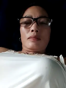 Snapshot of MimiSex6996 chatting on 05-08-26, 04:29 MimiSex6996 online show from 05-08-26, 04:29