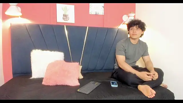 Snapshot of latin_beast4 chatting on 06-12-26, 08:41 latin beast4 online show from 06-12-26, 08:41