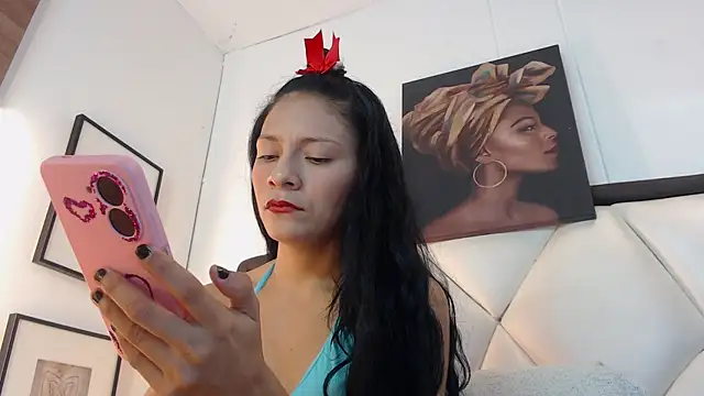 Karol Wilde online show from 06-22-26, 11:57
