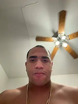 Snapshot of Carr97 chatting on 07-05-26, 11:34 Carr97 online show from 07-05-26, 11:34