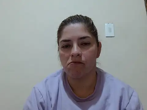 Snapshot of Catalina_sweet_ws chatting on 06-19-26, 03:33 Catalina sweet ws online show from 06-19-26, 03:33