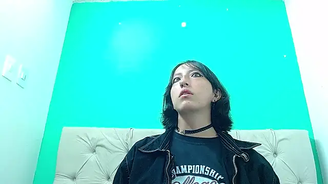 Snapshot of amoremerchmar chatting on 06-15-26, 03:20 amoremerchmar online show from 06-15-26, 03:20