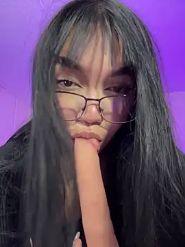 Tania Tay online show from 05-15-26, 03:46