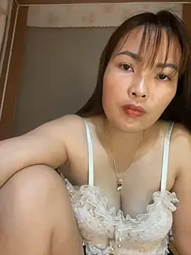 Snapshot of MUNMUN2K5 chatting on 06-18-26, 02:21 MUNMUN2K5 online show from 06-18-26, 02:21