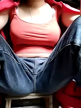 Snapshot of Maria-aa chatting on 05-08-26, 12:49 Maria-aa online show from 05-08-26, 12:49