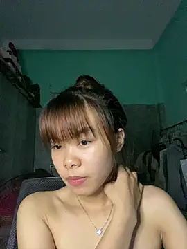 Snapshot of Cry_sexy chatting on 06-25-26, 06:07 Cry sexy online show from 06-25-26, 06:07