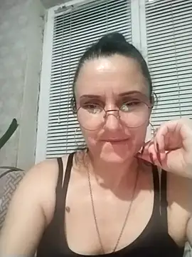 Snapshot of MillaMia45 chatting on 05-15-26, 07:43 MillaMia45 online show from 05-15-26, 07:43