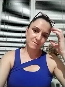 Snapshot of MillaMia45 chatting on 05-16-26, 07:12 MillaMia45 online show from 05-16-26, 07:12